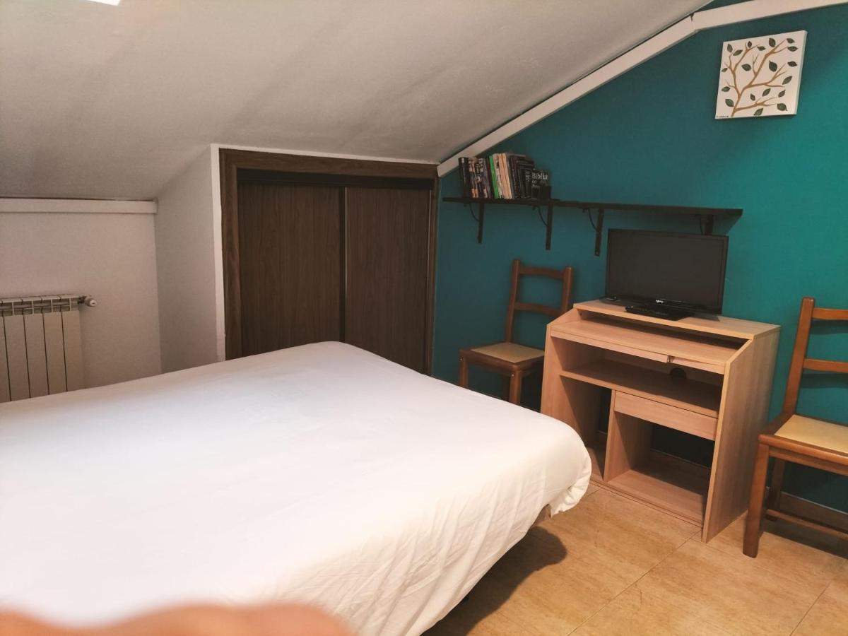 Hostal El Descanso Madrid Kültér fotó