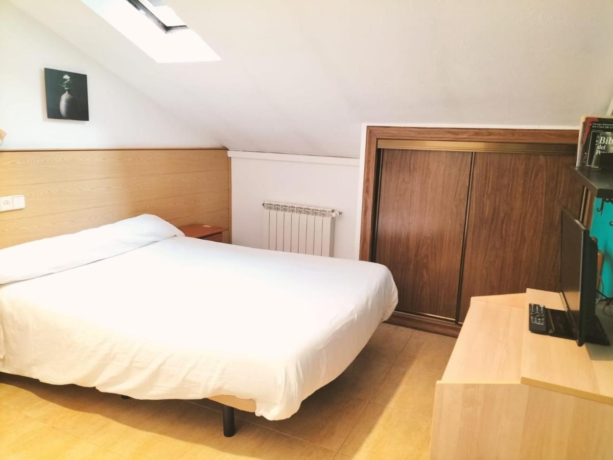 Hostal El Descanso Madrid Kültér fotó