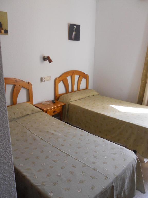 Hostal El Descanso Madrid Szoba fotó