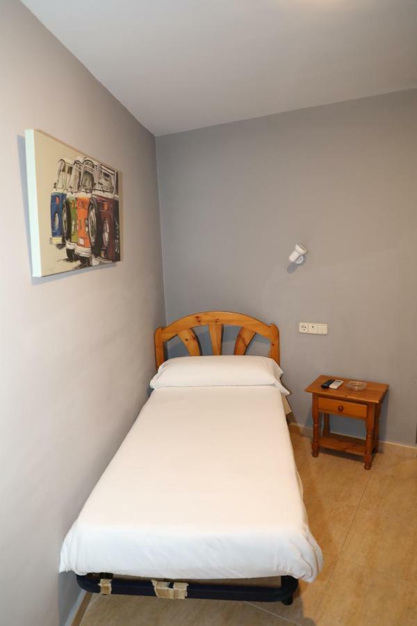 Hostal El Descanso Madrid Kültér fotó