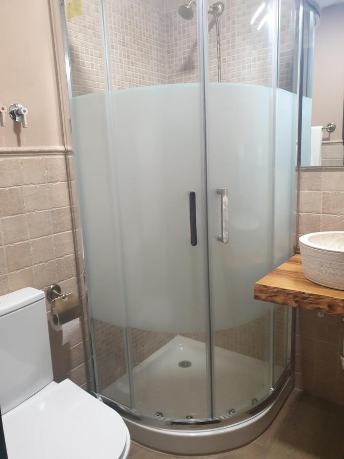 Hostal El Descanso Madrid Kültér fotó