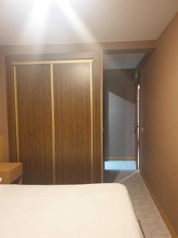 Hostal El Descanso Madrid Kültér fotó